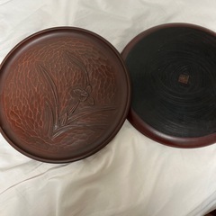 鎌倉彫　お盆2枚　500円の画像