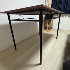 テーブルの画像