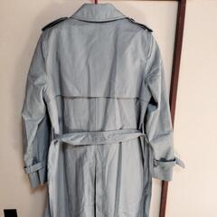 ViSの薄いグリーン色のダブルブレストトレンチコートLサイズの画像