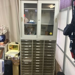【中古品】スチール製　上下セパレート型　書庫　収納　鍵なし