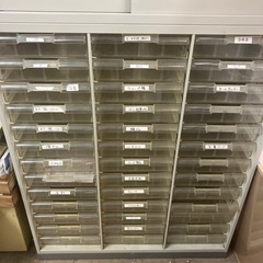 【中古品】スチール製　上下セパレート型　書庫　収納　鍵なしの画像