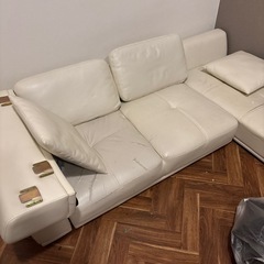 白ソファ