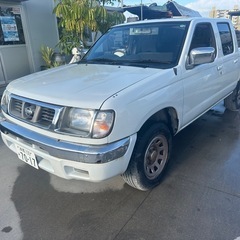 日産　ダットサン　トラックの画像