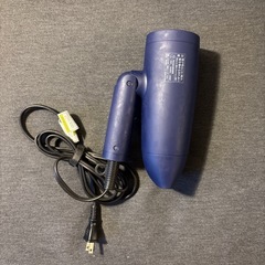 サロニアヘアドライヤーの画像