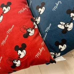 ミッキー&ミニー スクエアクッション ダイソーの画像