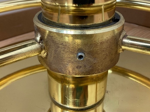 レトロゴージャスなカウンターチェア