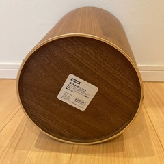 ニトリのゴミ箱　木製　丸型の画像