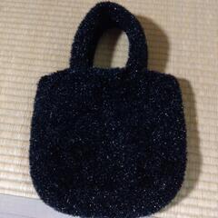 ラメ入り黒いバッグ