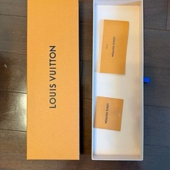 LOUIS VUITTON ネクタイ用ケースの画像