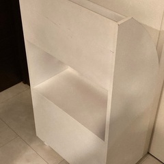 絵本棚　絵本ラック　ホワイト　キャスター付きの画像