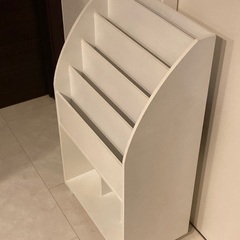 絵本棚　絵本ラック　ホワイト　キャスター付きの画像