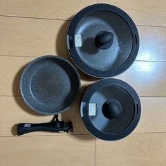 決まりました　フライパンセット