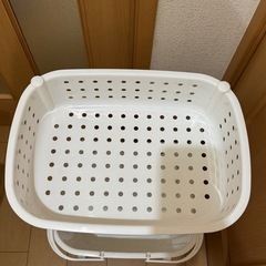 ランドリーバスケット(2段)の画像