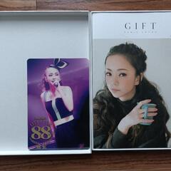 安室奈美恵「GIFT」 フォトブック　写真集　写真カード付き

の画像