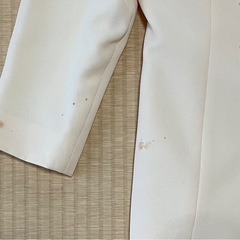 レモン色のドレススーツ（９号）★お祝い事にいかが？（但しシミ有り）の画像