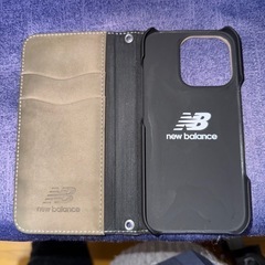 ニューバランススマホケースiPhone16プロ