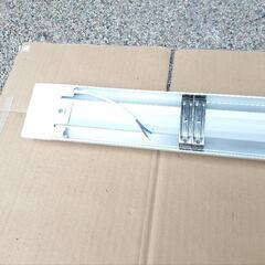 一体型台座付 超薄型高輝度LED蛍光灯 60W相当 消費電力36W 4600lmの画像