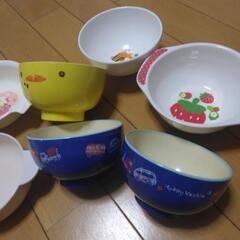 キッズプラスチック食器9点の画像