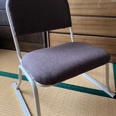 お譲り先決まりました 椅子