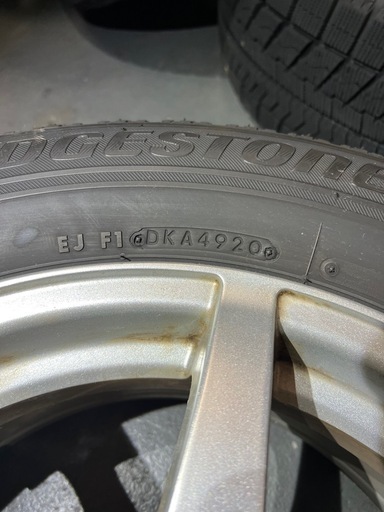 16インチ 215/60/16 スタッドレス 4本 引き取り　溝あります！
