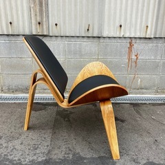 スリーレッグチェアの画像