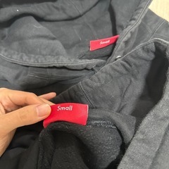 supreme 服の画像