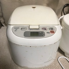 ジャンク 7点 家電 炊飯器 タオルハンガー 突っ張り棒 絵の具...
