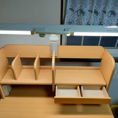 学習机・椅子・本棚・袖机のセットでお譲りいたしますの画像