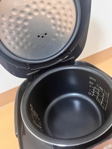 【超美品！】象印極め炊き　炊飯器
