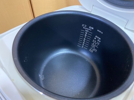 ほぼ新品　10合炊飯器
