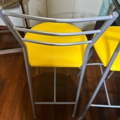 【美品ハイチェア】黄色×マットシルバーの画像