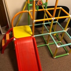 アンパンマン　ジャングルジム　ブランコ　滑り台
