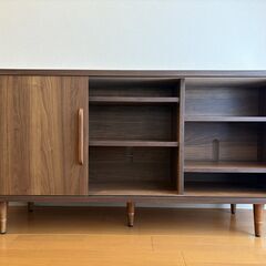 【定価5.7万円が1万円】LOWYA北欧風テイストミドルテレビ台・キャビネットの画像