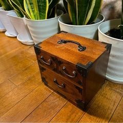 アンティーク　小物入れの画像