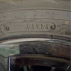 　マツダ　MPV23T スタッドレスタイヤ　215/60R17の画像