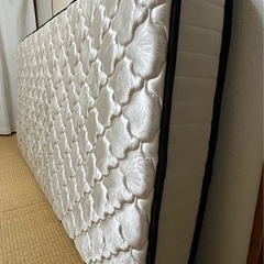 （受け渡し者決定済み）使用年数半年シングルベッドマットレス0円　...