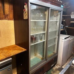 業務用大型冷蔵庫　幅1200 高さ1870 奥行450 那覇栄町...