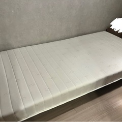 シングルベッド