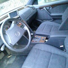 Mベンツ202走行キロ数にお少ないレストアーベース車の出品です-書類ありの画像