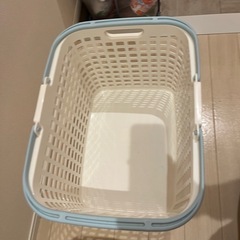 洗濯カゴの画像