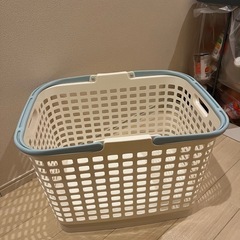 洗濯カゴ