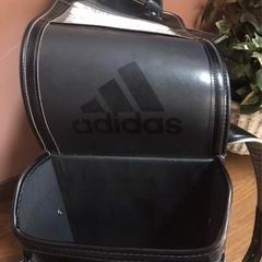adidasランドセルの画像