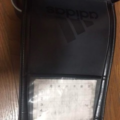 adidasランドセルの画像