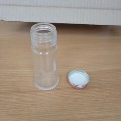 値下げ!!　小型ガラス瓶3個セットの画像