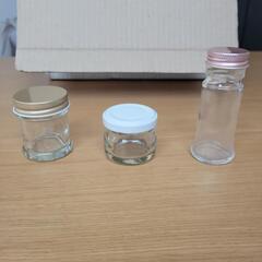 値下げ!!　小型ガラス瓶3個セット