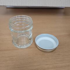 値下げ!!　小型ガラス瓶3個セットの画像