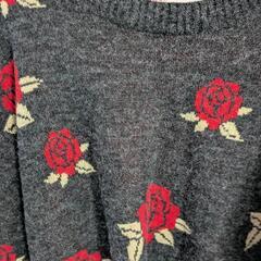 (取引中)Lサイズ バラ刺繍 グレー 長袖ニットの画像
