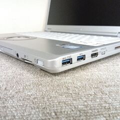 ⇩⇩⇩パナソニック⇩⇩⇩　小型軽量でも丈夫なモバイルノートPC の画像