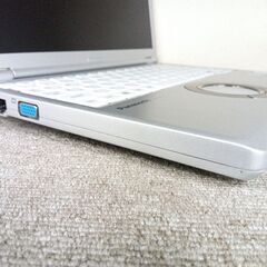 ⇩⇩⇩パナソニック⇩⇩⇩　小型軽量でも丈夫なモバイルノートPC の画像