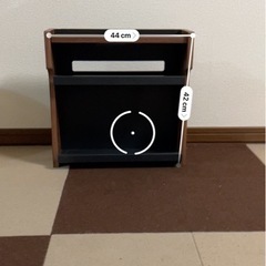 ルーター・コンセント入れの画像